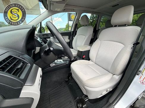 Used 2015 Subaru Forester 2.5i Premium w/ Protection Package #1 AWD/4WD image 12