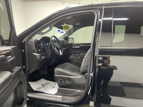 Used 2023 GMC Sierra 1500 Elevation image 9