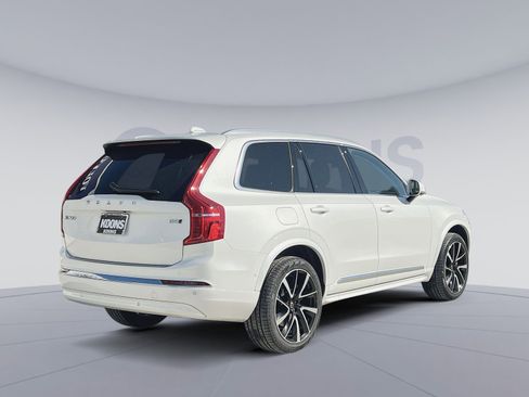 Certified 2024 Volvo XC90 B5 Plus w/ Protection Package Premier image 7