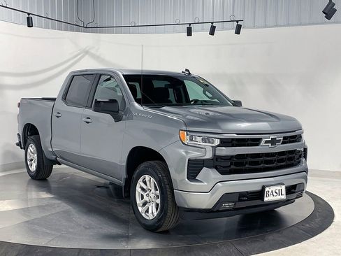 Used 2026 Chevrolet Silverado 1500 RST AWD/4WD image 38