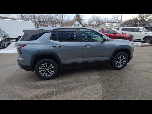 New 2026 Chevrolet Equinox LT image 9