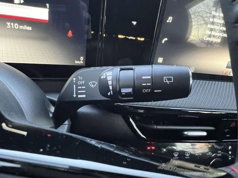 New 2026 Nissan Kicks SR w/ Cold Weather Package image 25