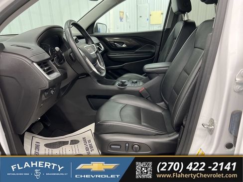 Used 2024 GMC Terrain SLT AWD/4WD image 9