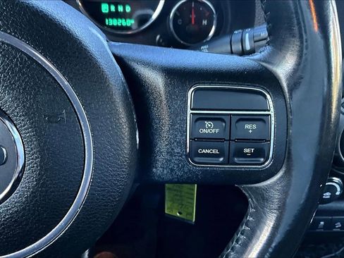 Used 2015 Jeep Wrangler Sport image 17