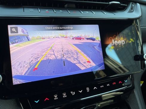 New 2026 Jeep Grand Cherokee Altitude AWD/4WD image 29