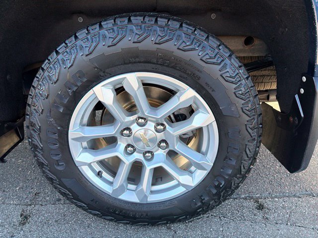 Certified 2023 Chevrolet Silverado 1500 LT AWD/4WD image 12