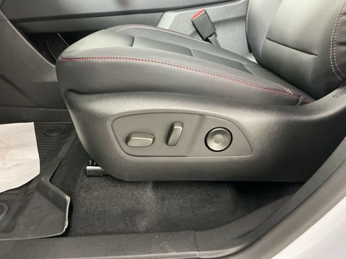 New 2026 Chevrolet Traverse Z71 w/ Driver Confidence Package AWD/4WD image 6