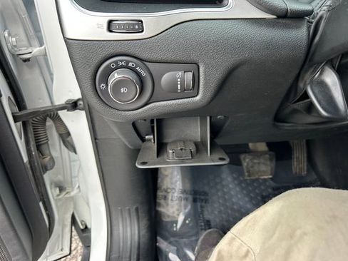 Used 2022 Jeep Cherokee Latitude w/ Trailer Tow Group image 30