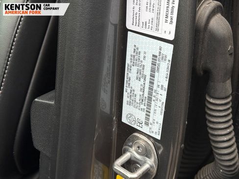 Used 2025 Ford Escape Platinum image 41