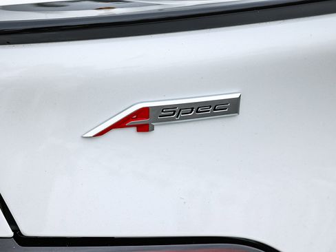 Used 2025 Acura Integra A-Spec image 9