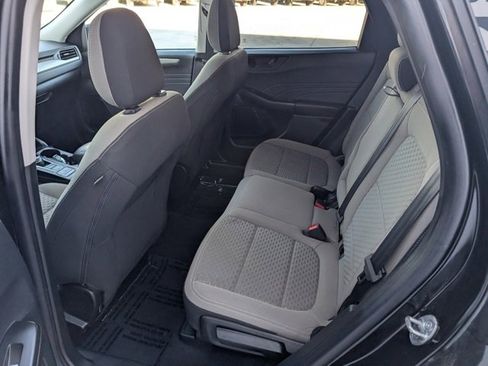 Used 2022 Ford Escape SE w/ SE Sport Appearance Package image 18