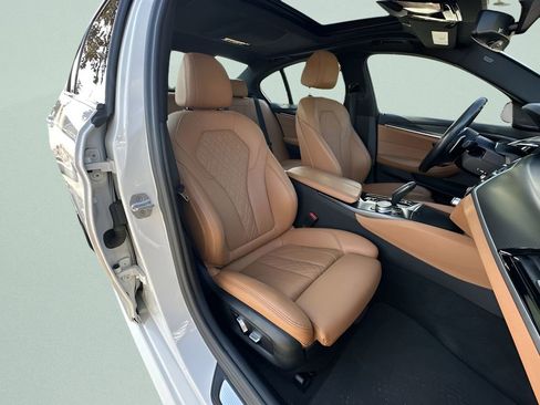 Certified 2023 BMW 540i w/ M Sport Package image 29