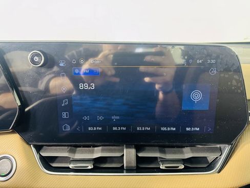 Used 2025 Chevrolet Equinox ACTIV w/ Safety and Technology Package image 13