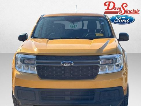 Used 2022 Ford Maverick XLT image 2