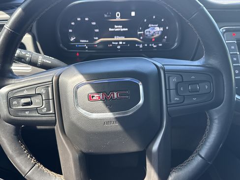 Used 2023 GMC Yukon AT4 w/ AT4 Premium Package AWD/4WD image 19