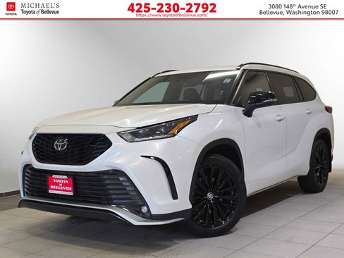 Used 2023 Toyota Highlander XSE AWD/4WD image 1