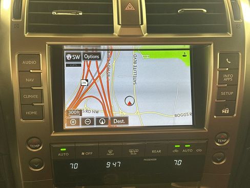 Used 2021 Lexus GX 460 Luxury w/ Accessory Package AWD/4WD image 6