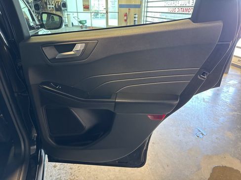 Used 2025 Ford Escape ST-Line AWD/4WD image 29