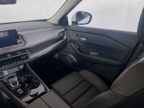 Certified 2026 Nissan Rogue SV w/ SV Premium Package image 22