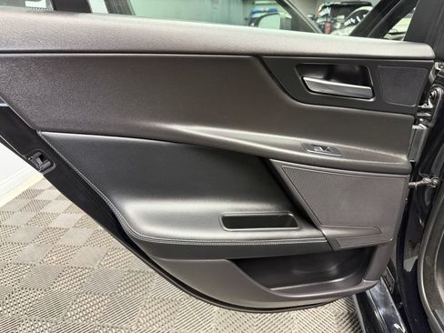 Used 2018 Jaguar XE S RWD image 42