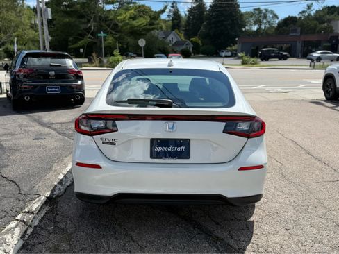 Used 2023 Honda Civic EX-L image 6