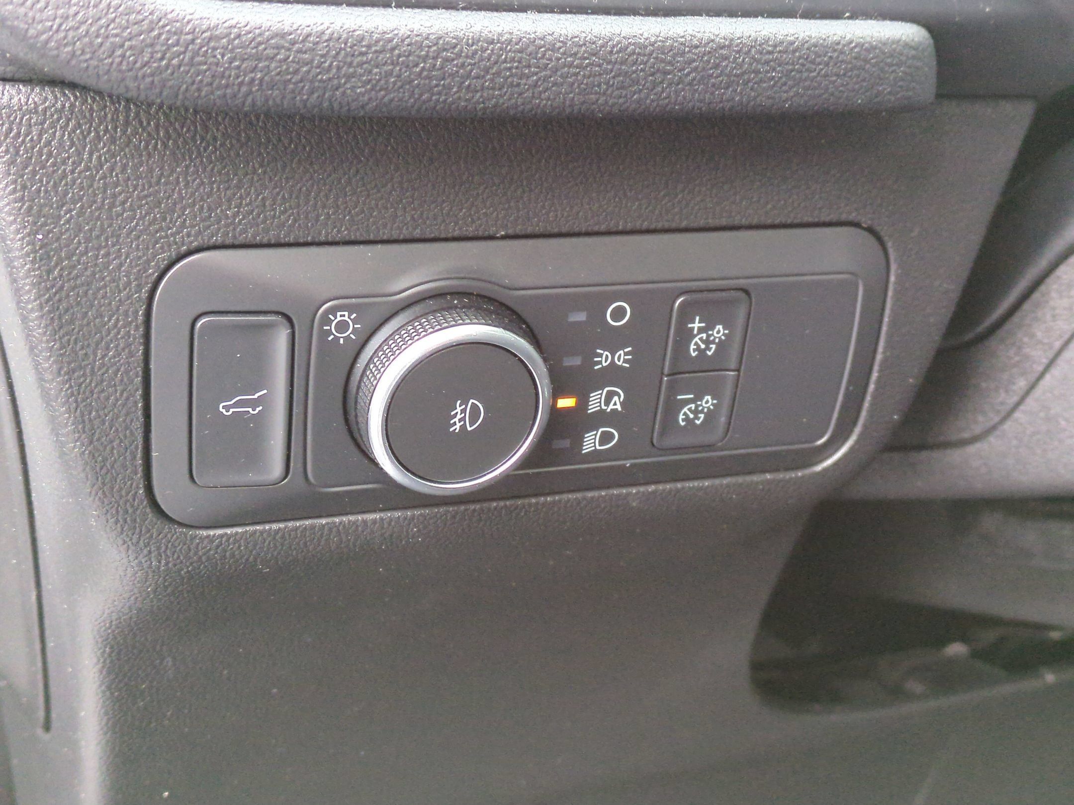 Used 2022 Ford Escape SEL w/ Technology Package AWD/4WD image 20