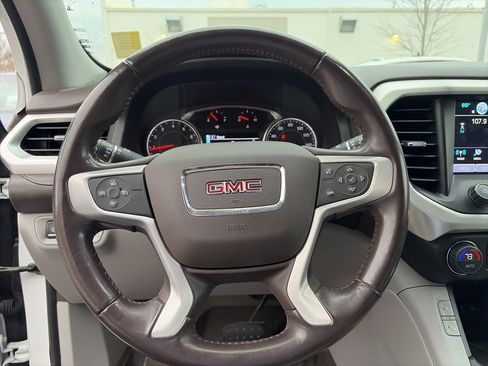 Used 2019 GMC Acadia SLT image 14