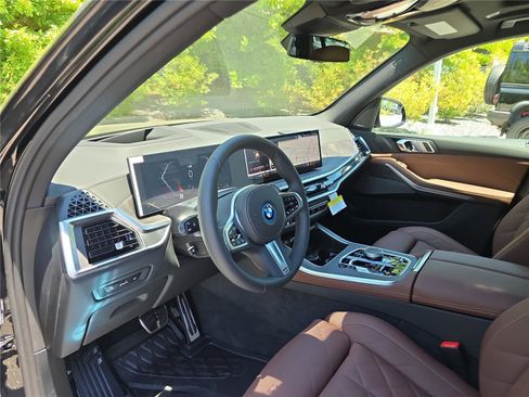 New 2026 BMW X5 xDrive50e w/ M Sport Package AWD/4WD image 22