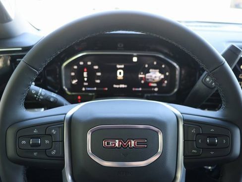 New 2026 GMC Sierra 1500 Elevation image 18