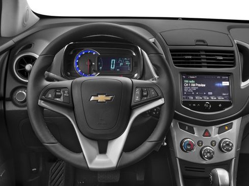 Used 2016 Chevrolet Trax LT w/ LT Sun and Sound Package AWD/4WD image 10
