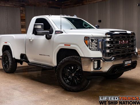 Used 2022 GMC Sierra 2500 SLE w/ SLE Convenience Package image 1