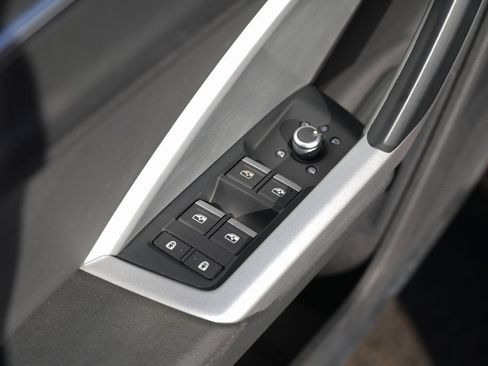 Used 2022 Audi Q3 2.0T Premium Plus image 28