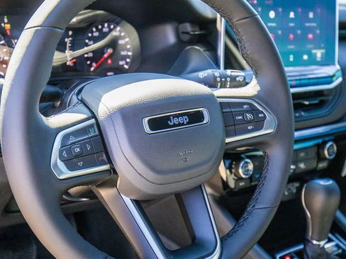 New 2026 Jeep Compass Latitude AWD/4WD image 23