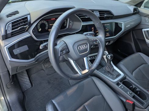 Used 2022 Audi Q3 2.0T Premium image 11