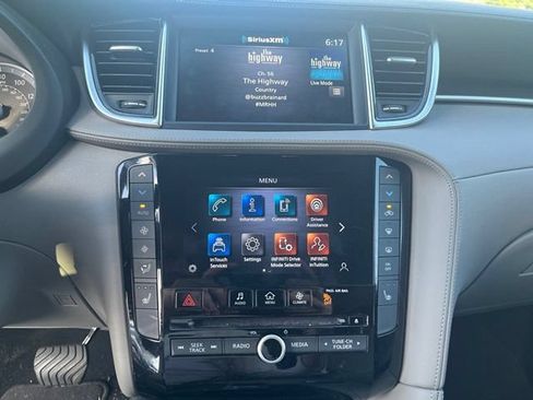 Certified 2023 INFINITI QX50 Luxe AWD/4WD image 11