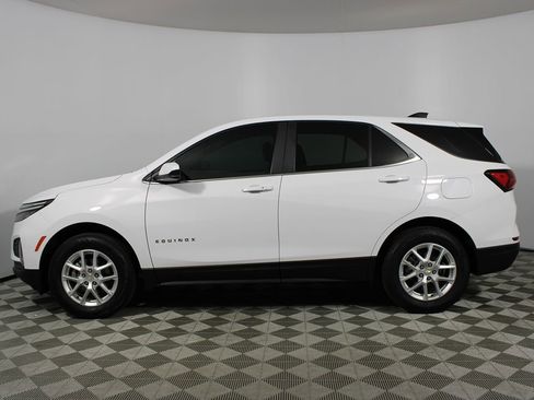 Used 2023 Chevrolet Equinox LT w/ Driver Convenience Package image 37