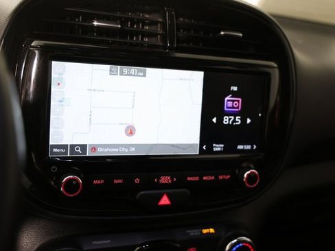 Used 2021 Kia Soul Turbo image 4