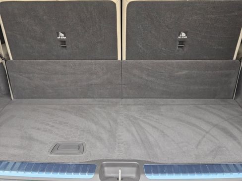 Certified 2020 Mercedes-Benz GLS 450 4MATIC image 33