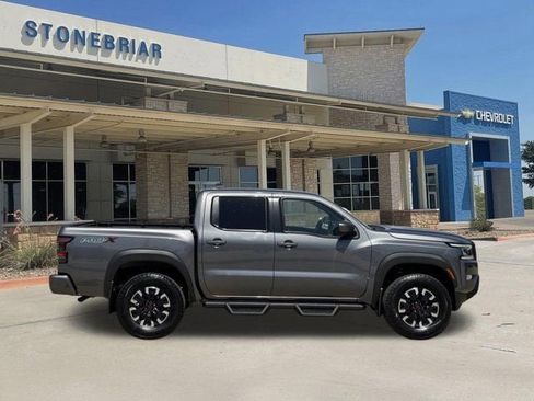 Used 2022 Nissan Frontier Pro-X image 4