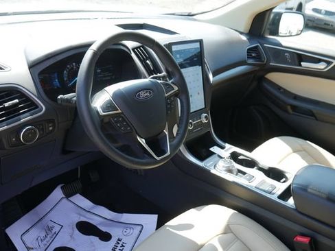Used 2024 Ford Edge SEL w/ Convenience Package AWD/4WD image 15