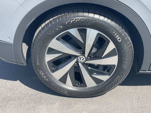 Certified 2023 Volkswagen ID.4 Pro RWD image 6
