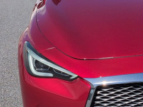 Used 2017 INFINITI Q60 Red Sport 400 image 11