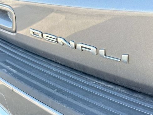 Used 2021 GMC Yukon XL Denali AWD/4WD image 7