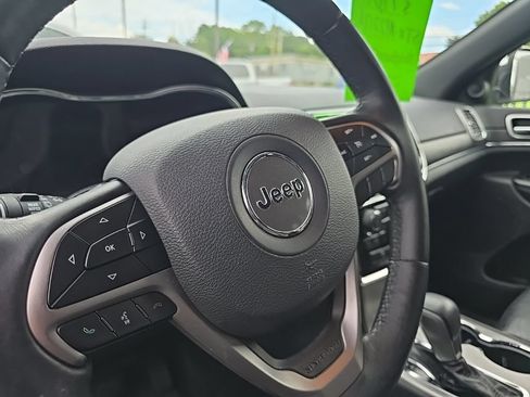 Used 2019 Jeep Grand Cherokee Limited AWD/4WD image 27