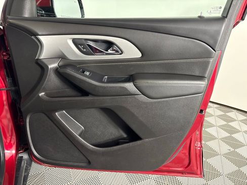 Used 2020 Chevrolet Traverse LT w/ LPO, Floor Liner Package AWD/4WD image 34