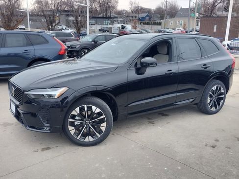 New 2026 Volvo XC60 B5 Plus w/ Climate Package image 3