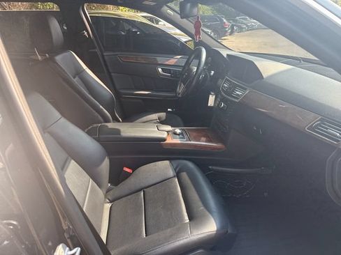 Used 2013 Mercedes-Benz E 350 4MATIC Wagon image 9