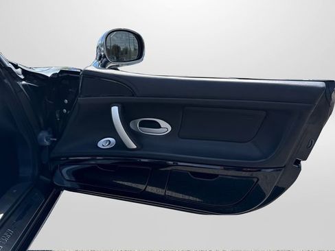 Used 2002 BMW Z8 image 19