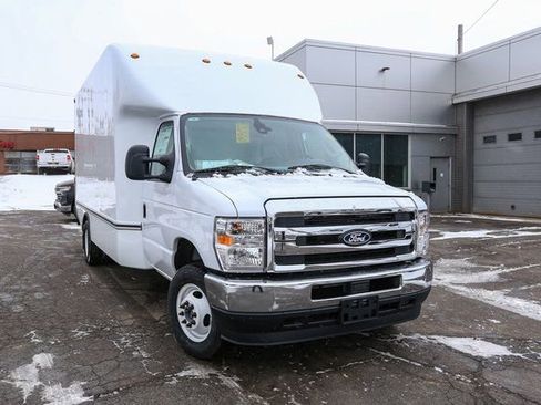 New 2026 Ford E-450 and Econoline 450 Super Duty w/ Interior Upgrade Package image 3