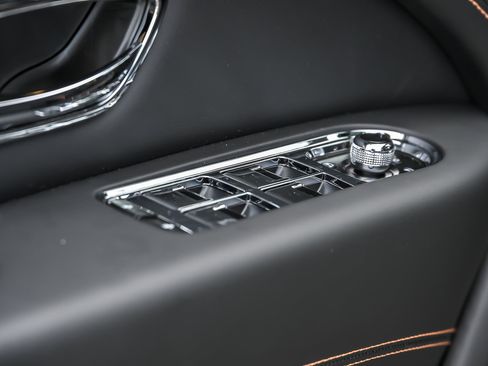 New 2026 Bentley Bentayga AWD/4WD image 24
